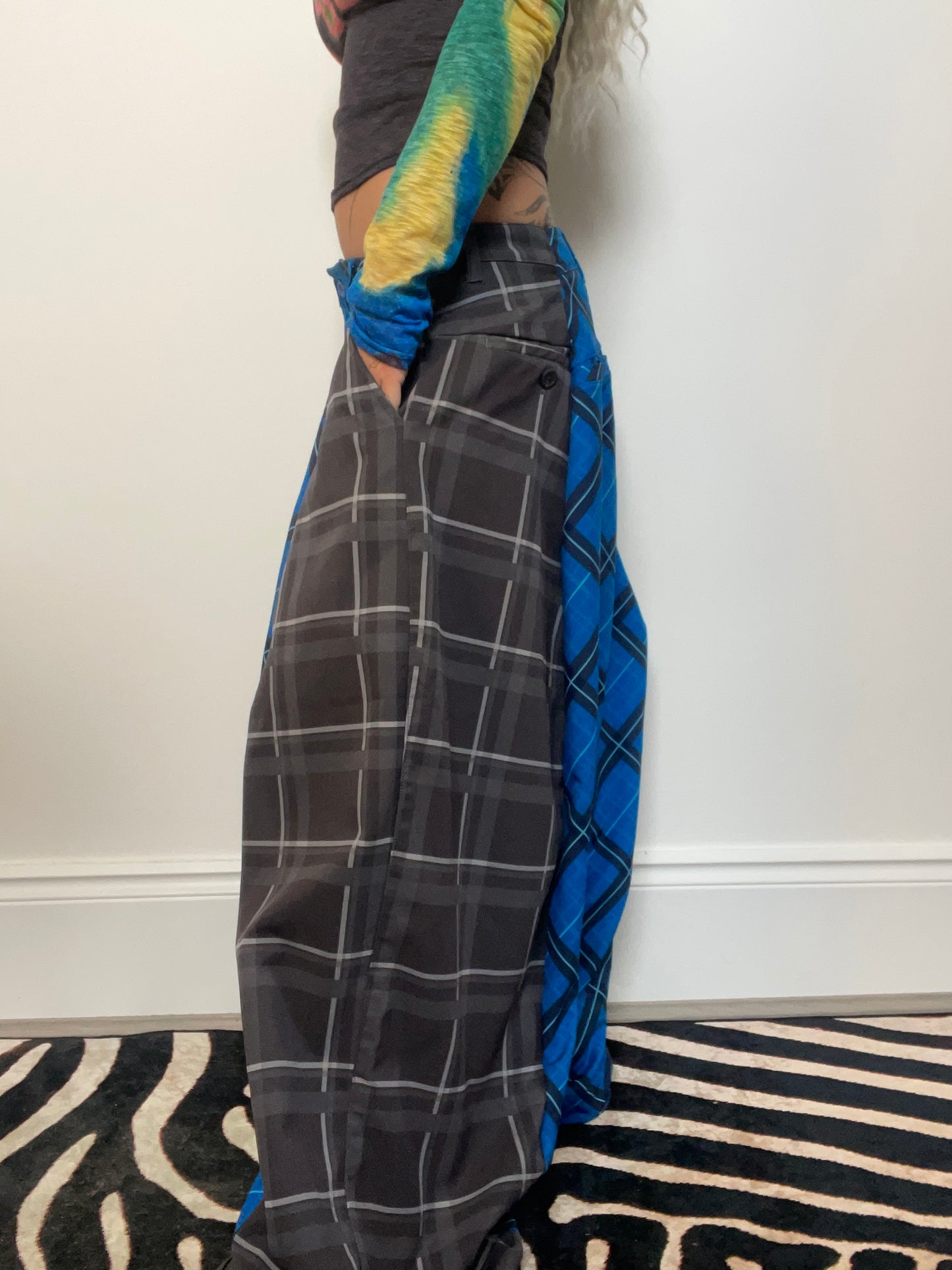 The Two-Tone Trousers in Blue and Grey Tartan