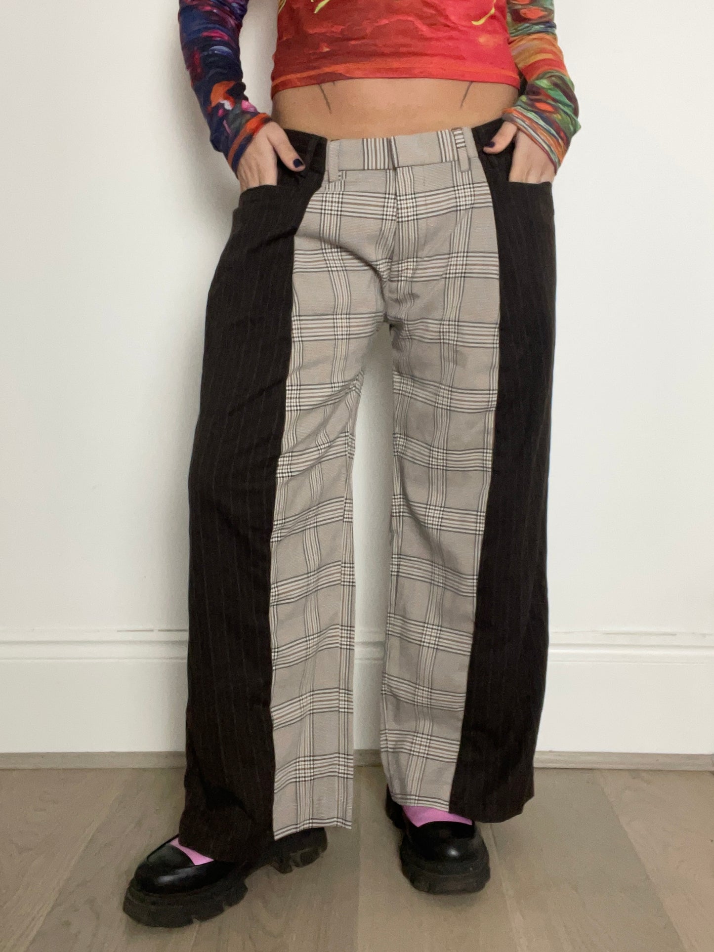 The Two-Tone Trousers in Beige and Brown Tartan